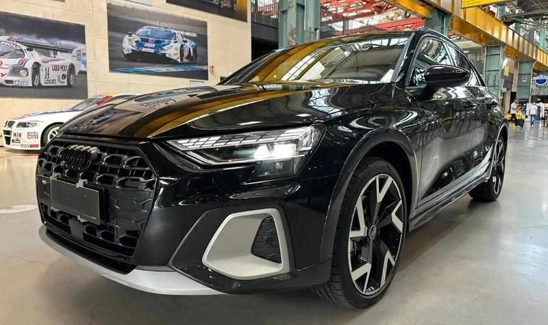 Usado Audi A3 e-tron 204 HP (150 kW) 2024 Preto Citadino