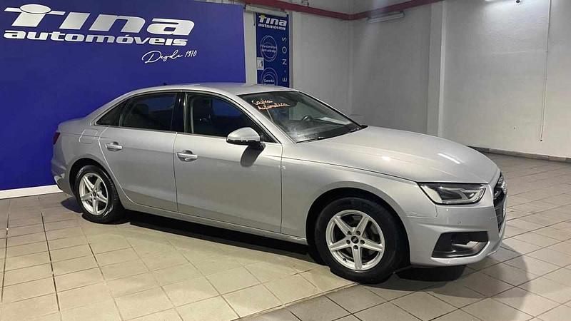 Usado Audi A4 163 HP (119 kW) 2021 Cinzento Sedan