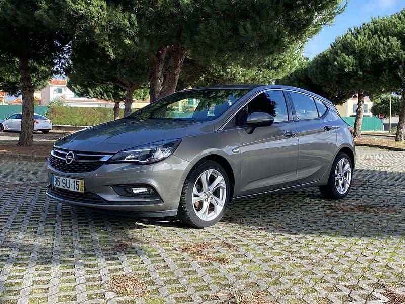 Usado 2017 Opel Astra Sedan | € 9.900 (Preço justo) - Imagem 1/4