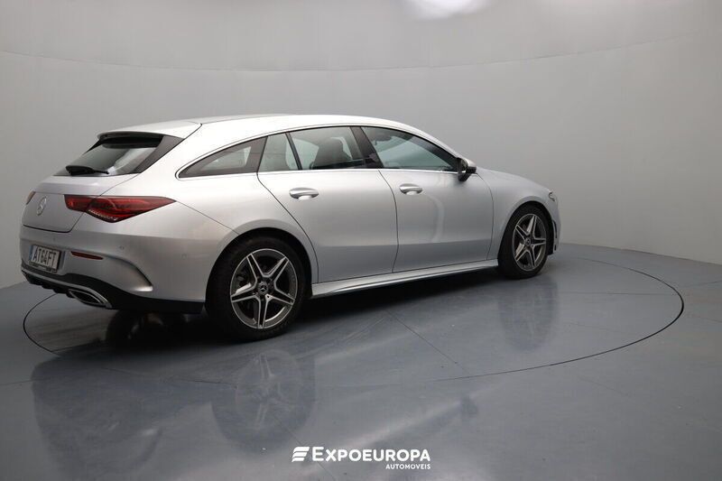 Usado Mercedes GLA180 116 HP (85 kW) 2022 Cinza SUV