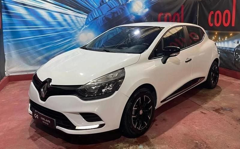 Branco Usado 2016 Renault Clio IV Zen | € 9.800 (Preço justo) - Imagem 1/4