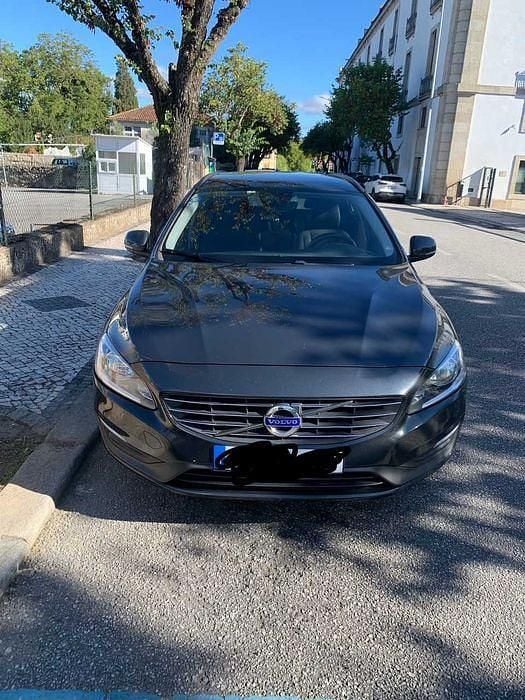 Usado 2015 Volvo V60 Carrinha | € 8.900 (Preço justo) - Imagem 1/4