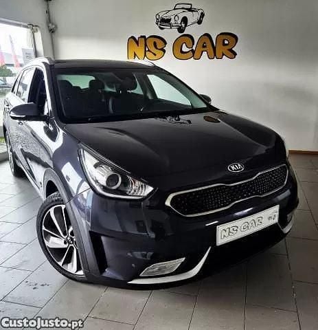 Usado Kia Niro 141 HP (103 kW) 2017 Outra SUV