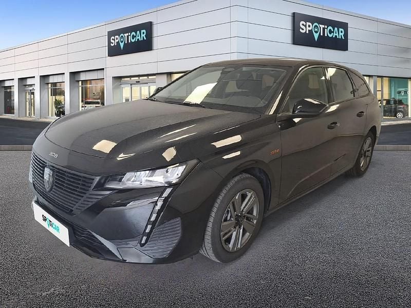 Usado Peugeot 308 SW Style 136 HP (100 kW) 2025 Preto Carrinha