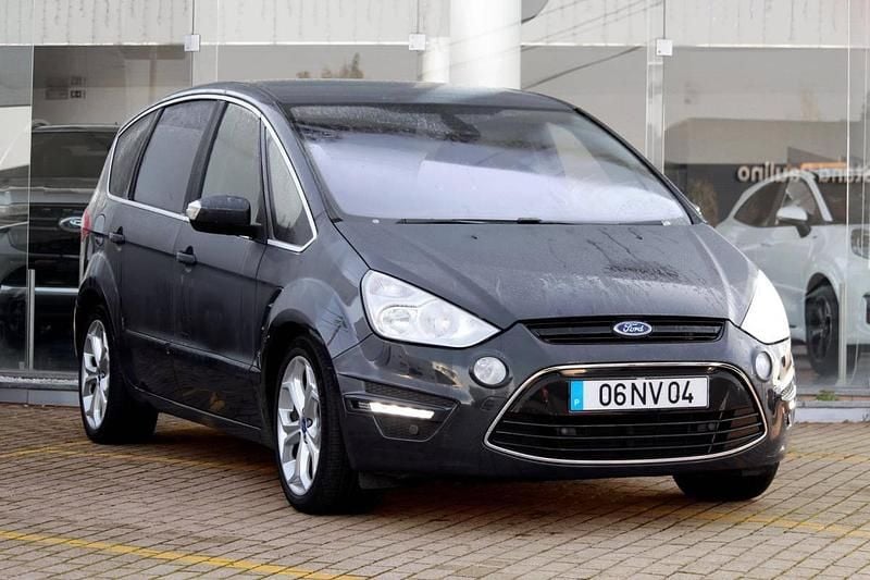 Cinza Usado 2013 Ford S-MAX Titanium Monovolume | € 15.990 (Preço justo) - Imagem 1/4