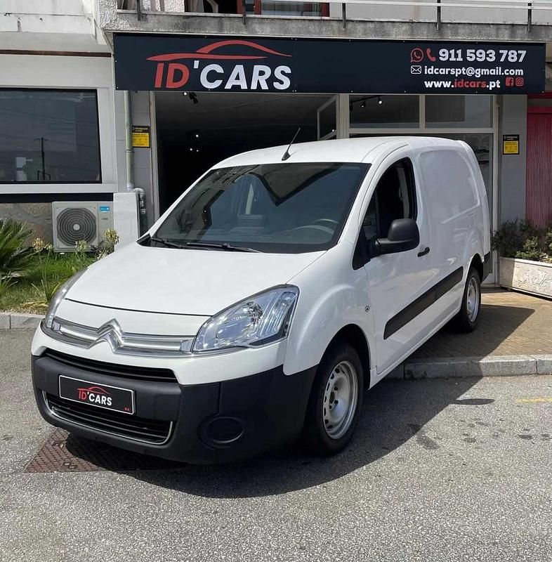 Usado Citroën Berlingo 90 HP (66 kW) 2013 Branco Monovolume