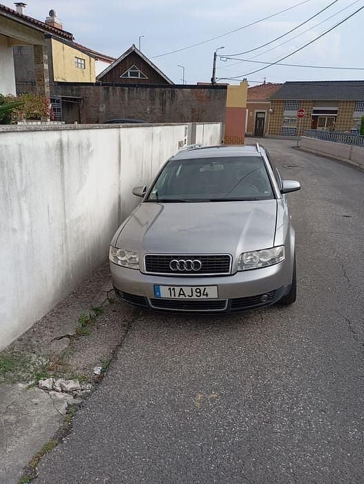 Usado 2004 Audi A4 Carrinha | € 5.500 (Bom preço) - Imagem 1/4