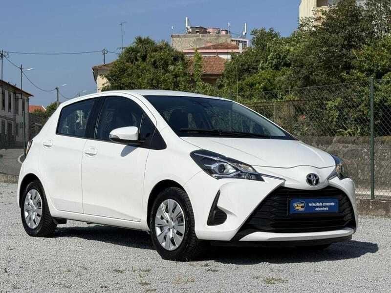Branco Usado 2020 Toyota Yaris | € 13.750 (Bom preço) - Imagem 1/4