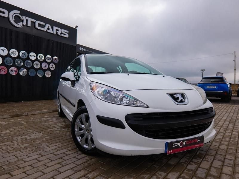 Usado Peugeot 207 68 HP (50 kW) 2008 Branco
