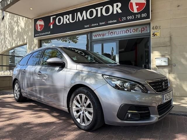 Cinza Usado 2020 Peugeot 308 Style Carrinha | € 14.250 (Bom preço) - Imagem 1/4