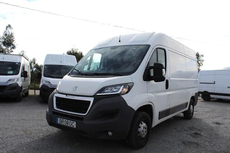 Usado Peugeot Boxer 130 HP (95 kW) 2017 Branco Van