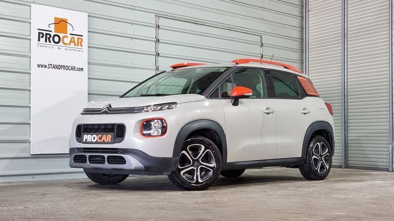 Cinza Usado 2017 Citroën C3 Live Citadino | € 10.950 (Preço justo) - Imagem 1/4