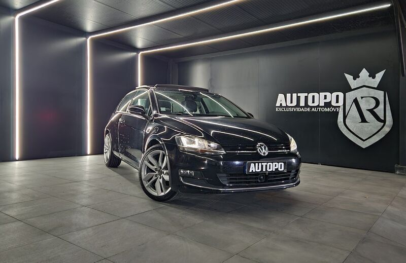 Preto Usado 2013 VW Golf VII Highline Citadino | € 12.900 (Preço justo) - Imagem 1/4