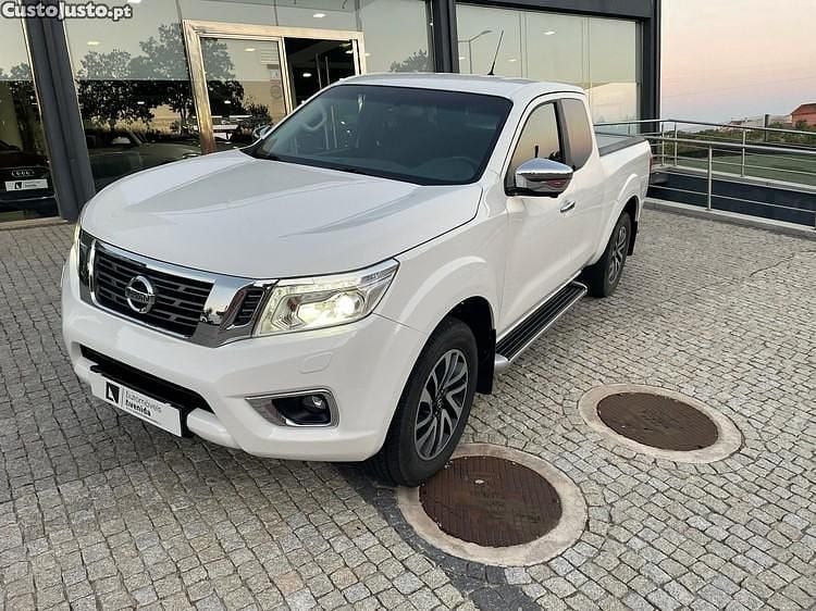 Branco Usado 2017 Nissan Navara N-Connecta Pickup | € 26.000 (Preço justo) - Imagem 1/1