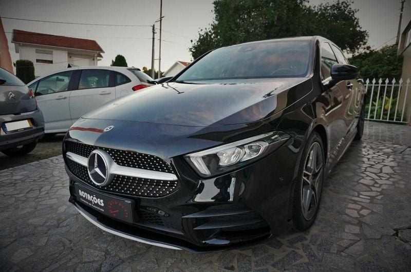 Preto Usado 2021 Mercedes A180 Citadino | € 28.990 (Preço justo) - Imagem 1/4