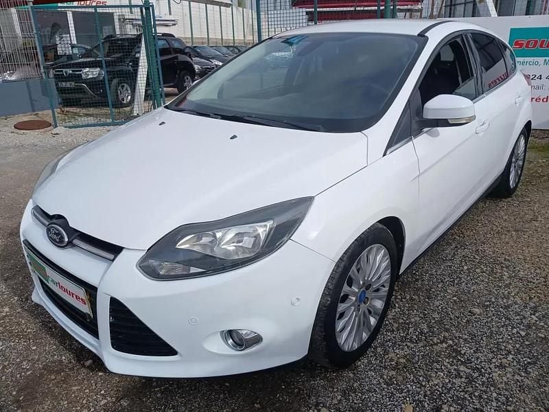 Usado Ford Focus Titanium 125 HP (91 kW) 2012 Branco Citadino