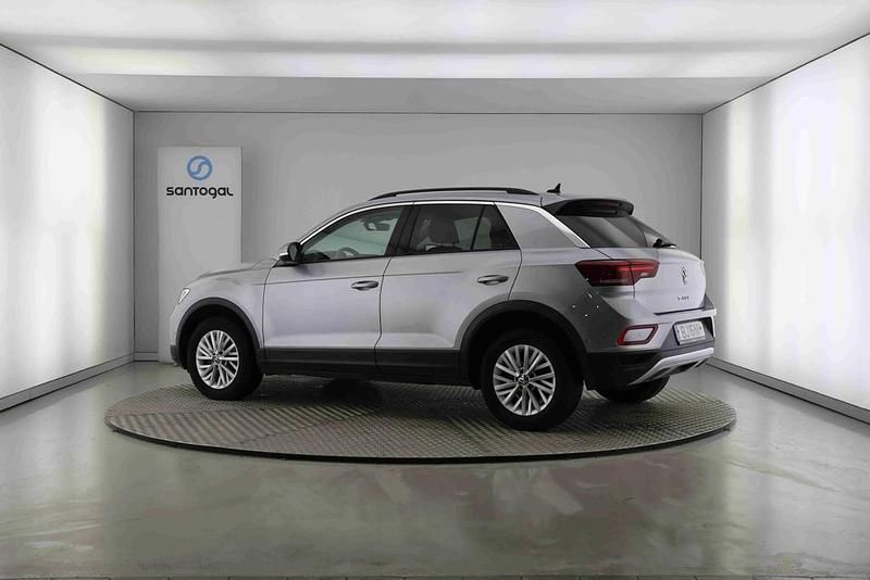 Usado VW T-Roc Life 110 HP (80 kW) 2024 Prateado SUV
