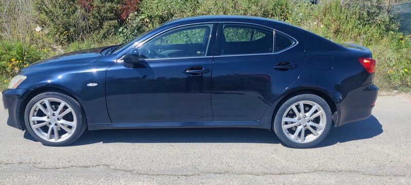 Usado 2007 Lexus IS220d Luxury Line Sedan | € 8.000 - Imagem 1/4