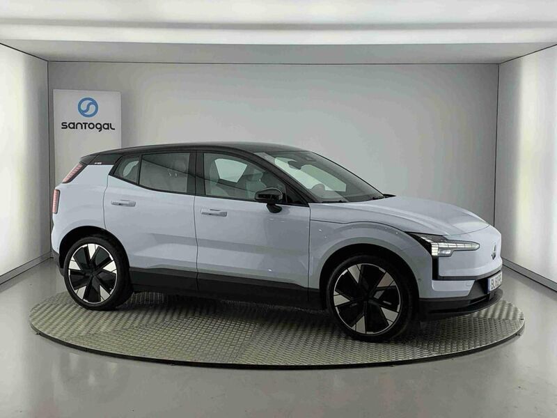 Branco Usado 2024 Volvo EX30 SUV | € 44.990 - Imagem 1/4