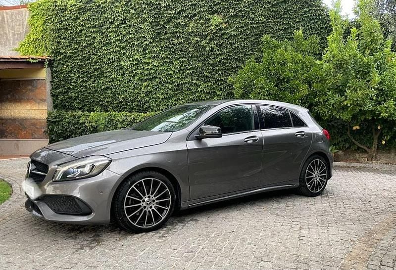 Usado 2018 Mercedes A220 AMG line Sedan | € 28.900 - Imagem 1/4