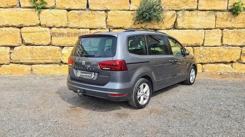 Usado Seat Alhambra Style 150 HP (110 kW) 2017 Cinzento Monovolume