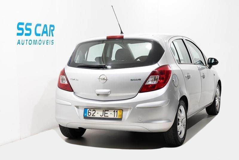 Usado Opel Corsa Enjoy 95 HP (69 kW) 2010 Cinza Citadino