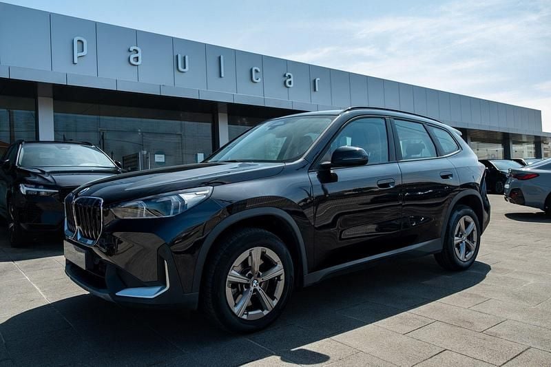 Preto Usado 2024 BMW X1 SUV | € 44.900 - Imagem 1/4