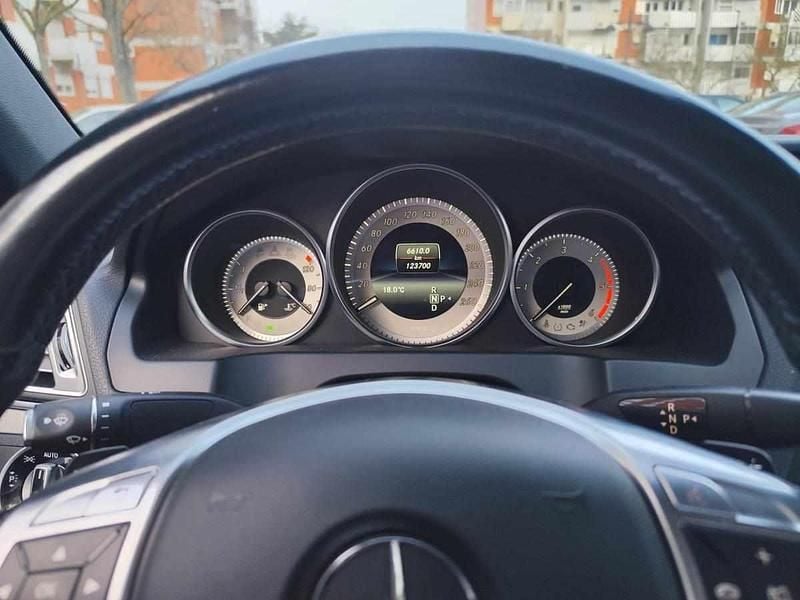 Usado Mercedes E250 204 HP (150 kW) 2014 Branco Sedan