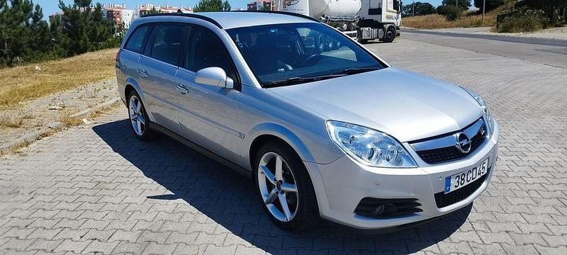 Usado 2006 Opel Vectra Sedan | € 6.000 (Preço elevado) - Imagem 1/4