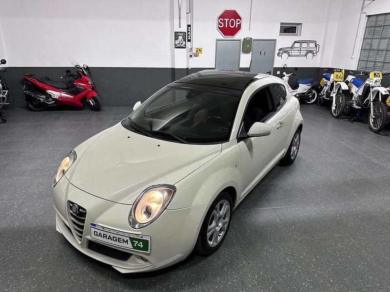 Branco Usado 2010 Alfa Romeo MiTo Progression Citadino | € 6.250 (Preço justo) - Imagem 1/4