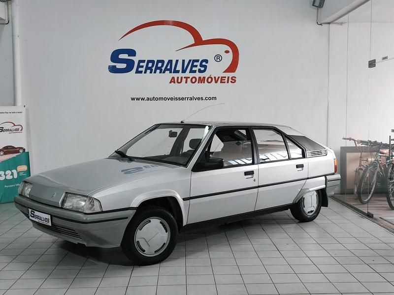 Usado Citroën BX 65 HP (47 kW) 1988 Cinzento Citadino