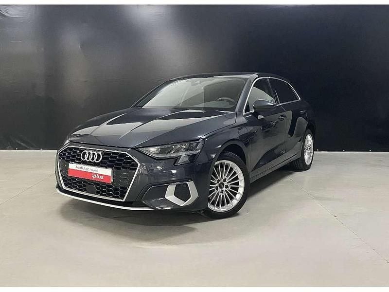 Cinzento Usado 2024 Audi A3 Sportback e-tron Citadino | € 31.790 (Preço justo) - Imagem 1/4