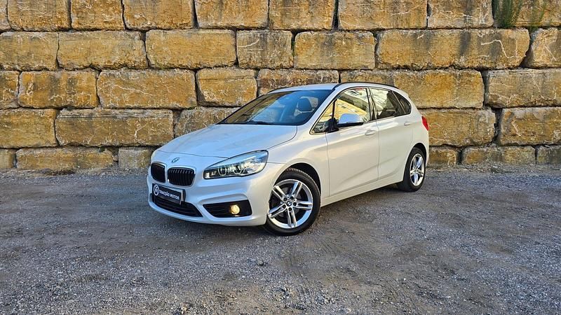 Branco Usado 2014 BMW 218 Active Tourer Sport Line Monovolume | € 14.950 (Caro) - Imagem 1/4