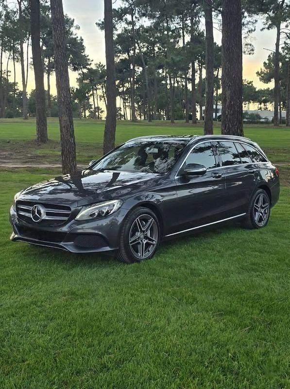 Usado Mercedes C250 204 HP (150 kW) 2015 Cinza Carrinha