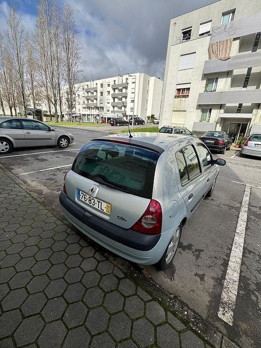 Usado Renault Clio II 2002 Sedan