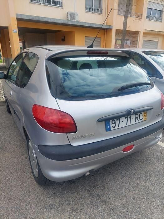 Usado Peugeot 206 60 HP (44 kW) 2001