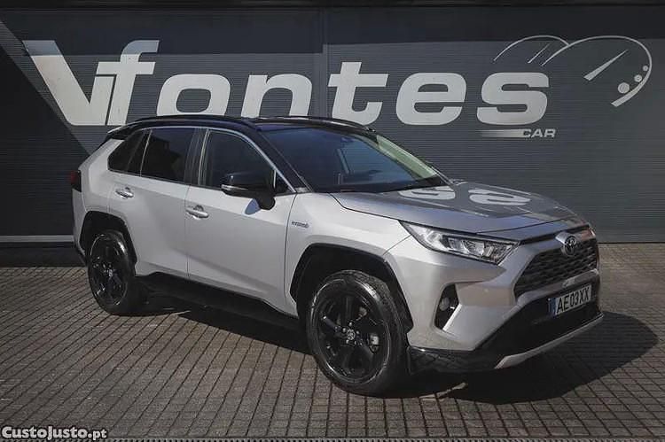 Cinza Usado 2021 Toyota RAV4 Hybrid SUV | € 35.980 (Preço justo) - Imagem 1/1