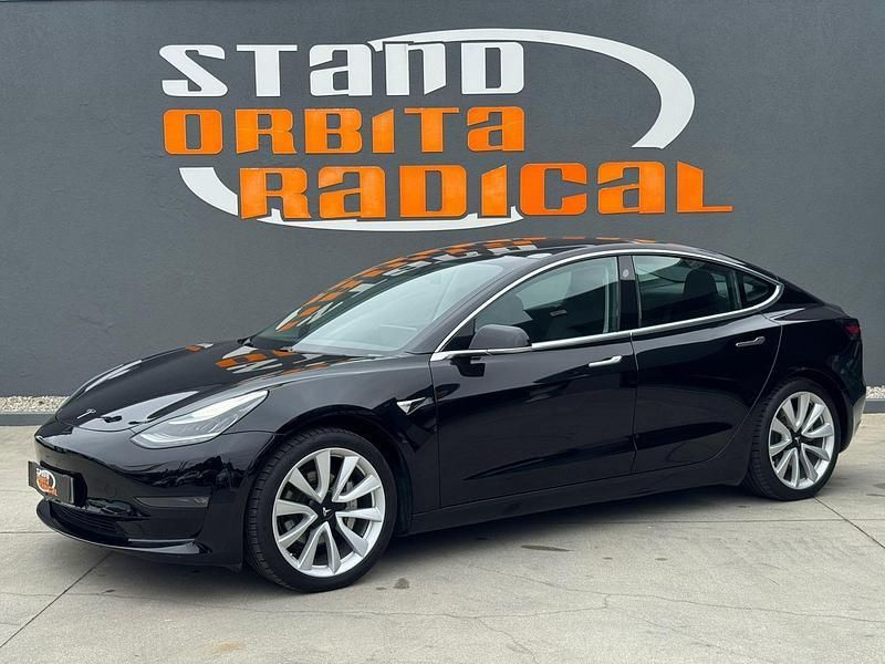 Preto Usado 2019 Tesla Model 3 Long Range Sedan | € 23.450 (Preço justo) - Imagem 1/4