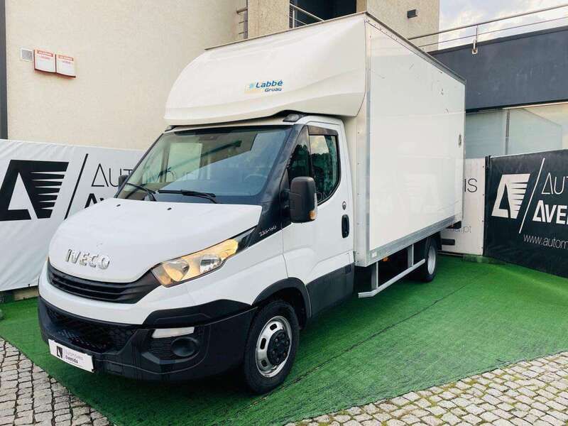 Branco Usado 2018 Iveco Daily | € 37.000 - Imagem 1/4