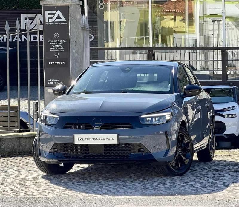 Usado Opel Corsa 101 HP (74 kW) 2025 Cinza Citadino