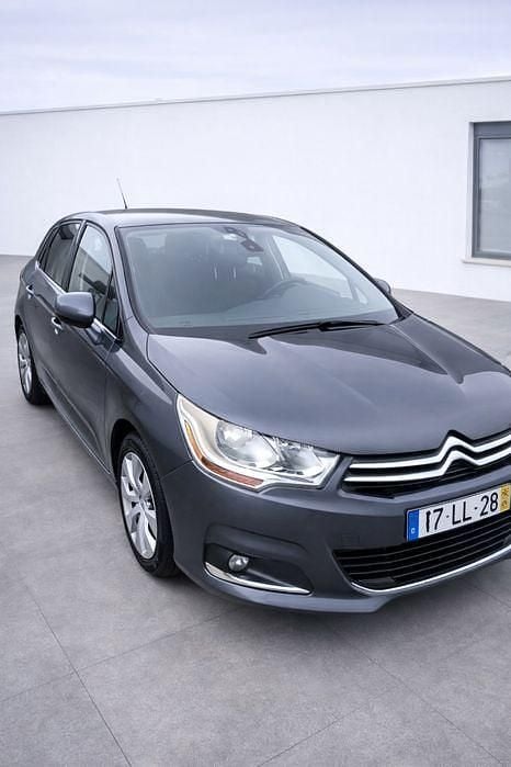 Usado Citroën C4 116 HP (85 kW) 2011 Sedan