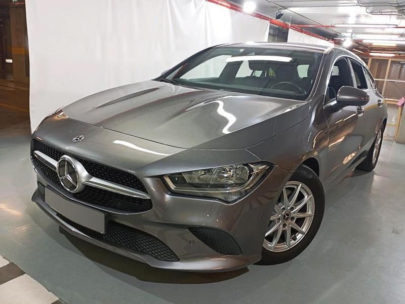 Cinza Usado 2021 Mercedes CLA200 Shooting Brake Style Carrinha | € 29.750 (Bom preço) - Imagem 1/4