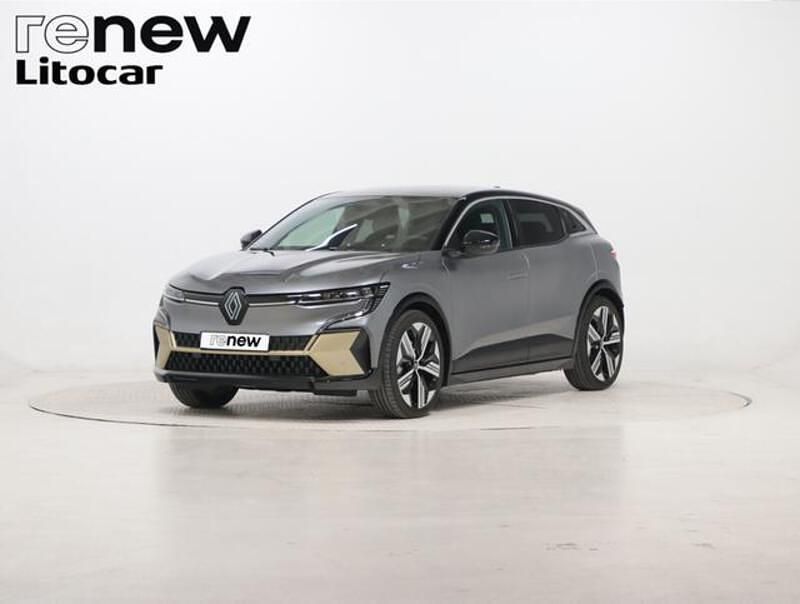 Cinzento Usado 2024 Renault Mégane Iconic Sedan | € 40.650 (Caro) - Imagem 1/4