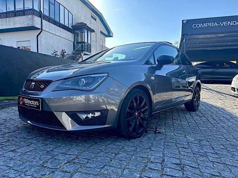 Cinzento Usado 2015 Seat Ibiza | € 10.990 (Preço elevado) - Imagem 1/4