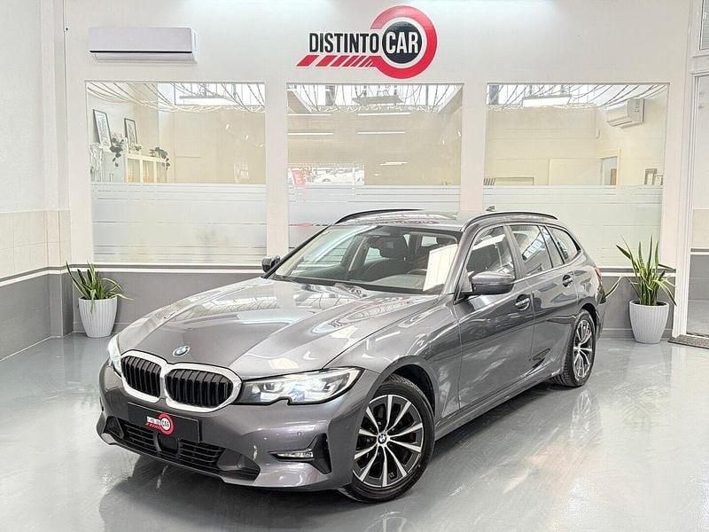 Cinza Usado 2020 BMW 320 Sport Line Carrinha | € 24.950 (Super Preço) - Imagem 1/4