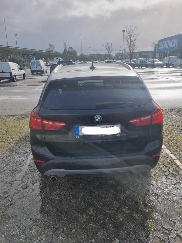 Usado BMW X1 116 HP (85 kW) 2016 Preto SUV