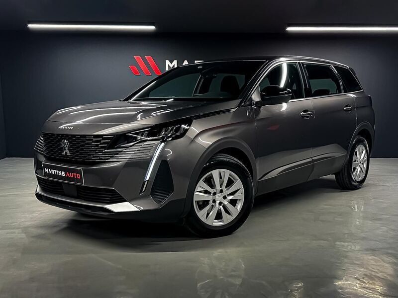Cinza Usado 2023 Peugeot 5008 Active Monovolume | € 31.990 (Preço justo) - Imagem 1/4