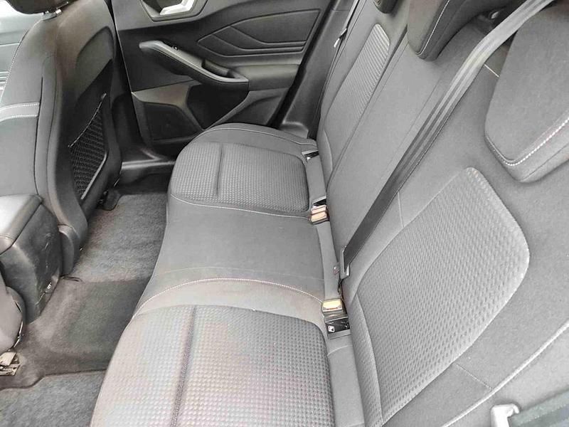 Usado Ford Focus 120 HP (88 kW) 2021 Preto Carrinha