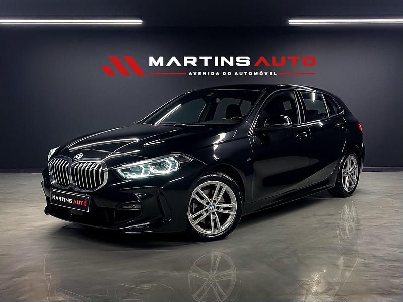Preto Usado 2023 BMW 118 Citadino | € 28.990 - Imagem 1/4