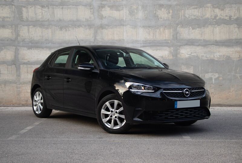 Preto Usado 2021 Opel Corsa Edition Citadino | € 12.550 (Preço justo) - Imagem 1/4